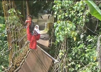 Kondisi jembatan gantung di Merangin (foto: Ist)