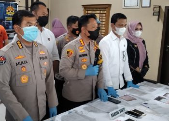 Keterangan Dirreskrimum Polda Jambi, Kombes Pol Kaswandi Irwan dan Kapolresta Jambi, Kombes Pol Eko Wahyudi Terkait Ditangkapnya Mucikari dan Pria Hidung Belang di Polresta Jambi