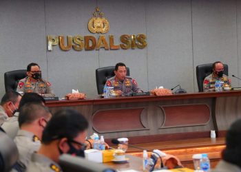 Kapolri Jenderal Listyo Sigit Prabowo menggelar Video Conference (Vicon) analisa dan evaluasi kepada seluruh jajaran di Mabes Polri (foto: Dok Div Humas Polri)