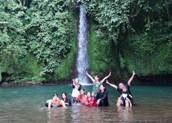 Wisata Air Terjun Sengkuang Bengkulu (foto: hn)