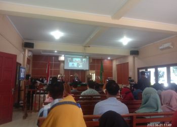 Persidangan Ineng Sulastry dan Ahnaf Arrafif alias Erayan (foto:, Ga)