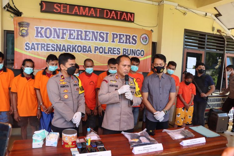 Konferensi pers Polres Bungo (foto: ist)