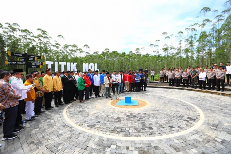 Mahasiswa dan Buruh komitmen untuk mendukung dan mengawal pembangunan Ibu Kota Nusantara di titik 0 kilometer (foto:Ist)