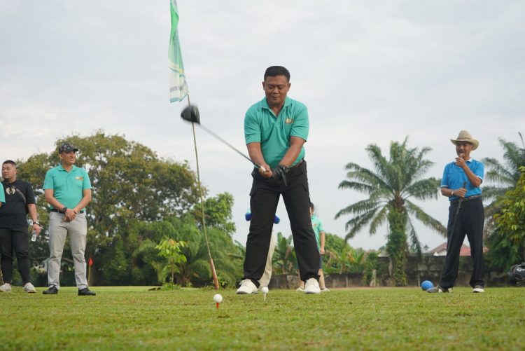 Tournament Friendly Golf Piala Danrem 042/Gapu (foto: Dok Penrem 042/Gapu)