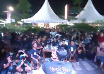 Ratusan pengunjung padati acara Rock Rise vol 1 (foto: hn)