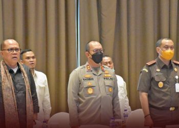 Kapolda Jambi saat mengadiri Rapat Pencegahan dan Pemberantasan Mafia Tanah (foto: ist)