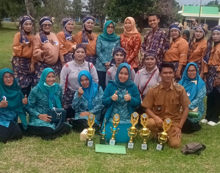 Tim PKK Desa Kuala Dendang (foto: Ist)