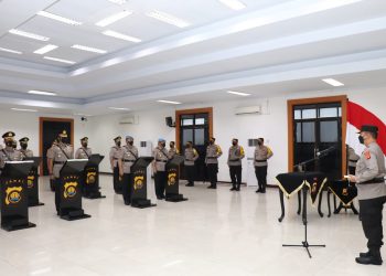 Kapolda Jambi Irjen Pol A. Rachmad Wibowo memimpin upacara Sertijab di Aula Lantai 4 Gedung Utama Mapolda Jambi (foto: Ist)