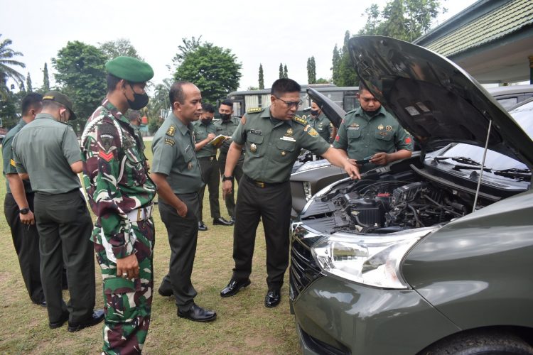 Apel Kelengkapan Kendaraan Dinas (foto: Dok Penrem 042/Gapu)