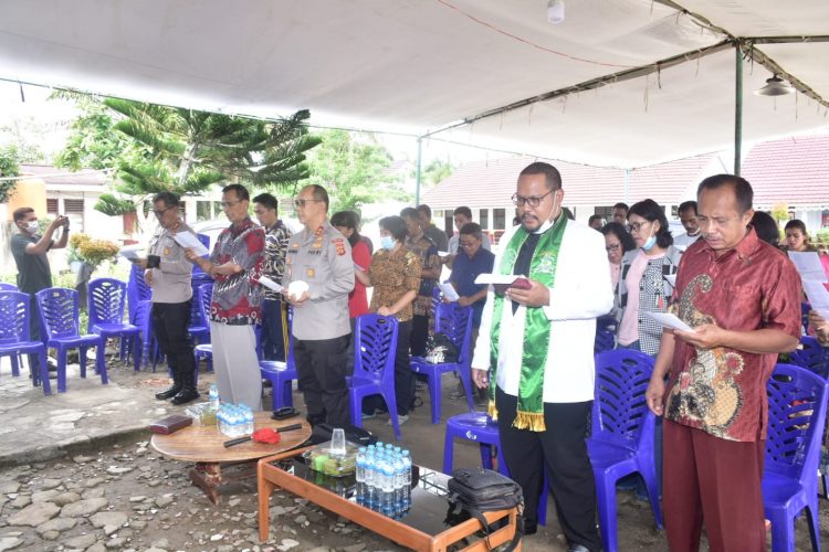 Kapolda Jambi saat  Kunjungi Kediaman  Mendiang Brigadir Y (foto: Ist)