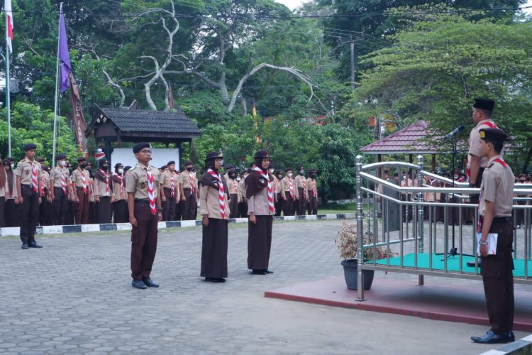 Pelaksanaan Upacara HUT Pramuka Ke-61 Tahun 2022 Tingkat Kwartir Daerah Provinsi Jambi (Dok Penrem 042/Gapu)