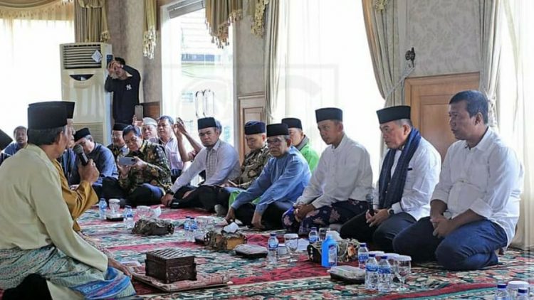 Acara Kerapatan Negeri Kumpul Sanak Sehiliran Sungai Batang Hari dengan tajuk Batanghari Dulu, Kini dan Nanti di Rumah Dinas Bupati Tanjab Timur (dok ist)