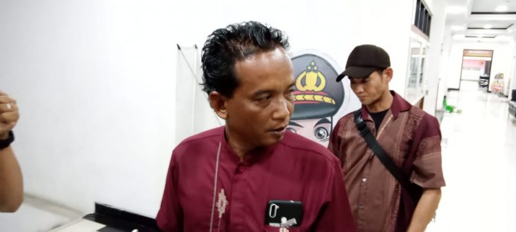 Siasdiyanto juga merupakan korban dari kasus Pemutusan Hubungan Kerja (PHK) gelar sesi Wawancara (Dok Ist)