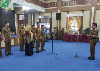 Walikota Sungai Penuh Ahmadi Zubir Kukuhkan Tim Percepatan Penurunan Stunting (Dok Ist)