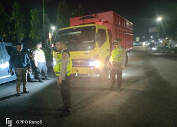 Tim Kepolisian Jambi Patroli Truk Baru Bara Yang Melanggar (Dok Ist)