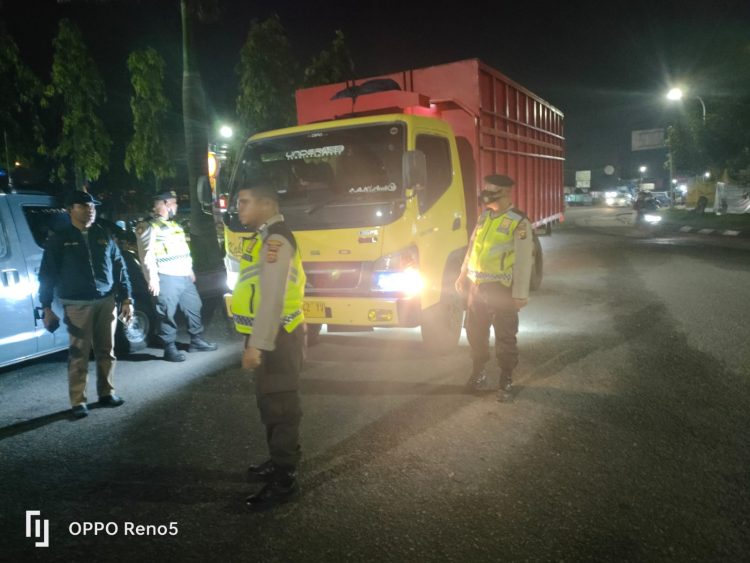 Tim Kepolisian Jambi Patroli Truk Baru Bara Yang Melanggar (Dok Ist)