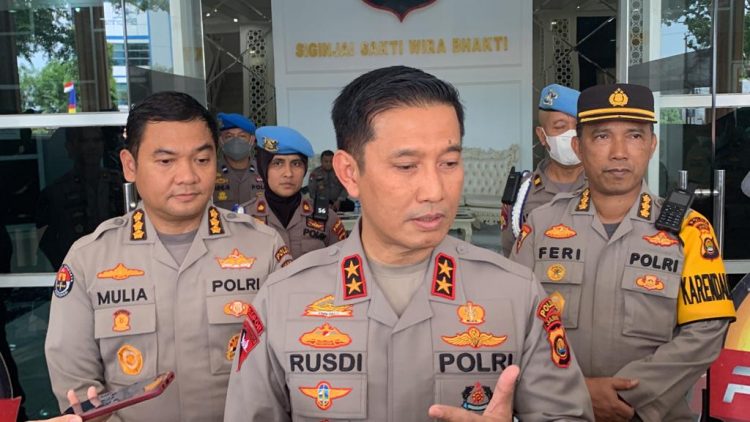 Irjen Pol Rusdi Hartono Saan Diwawancarai Awak Media (Dok Ist)