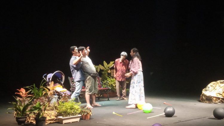 (HIMA PS-PBSI) kembali hadir di pangung teater TBJ (Dok TBJ Ist)