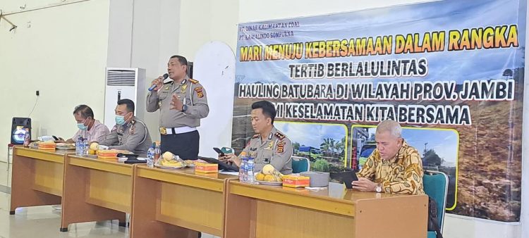 Dirlantas Polda Jambi Kombes Pol Dhafi memberi penerangan (Dok Ist).