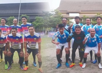 Hari pertama pertandingan futsal antar OPD Pemprov Jambi di lapangam putsal Kantor Gubernur Jambi, Senin (26/12/2022). (Foto Disdik Provinsi Jambi)