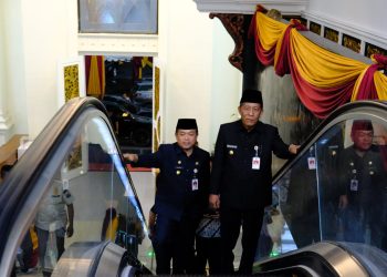 Gubernur Jambi Al Haris Dan Wagub Jambi Abdullah Sani Hadiri Rapat Paripurna DPRD Prov. Jambi (Dok Foto:Agus)