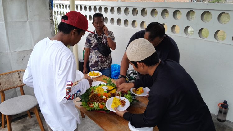 Para Talent Makan Bersama Gelar Doa Rock Rise (Dok Foto:Chr Ramnews.id