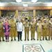 Sekda Muaro Jambi Foto Bersama Wagub jambi dan Para Pemda Sekabupaten dan Kota Provinsi Jambi (Dok Foto Komimfo Muaro jambi)