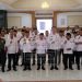 PJ Bupati dan Gubernur Jambi Foto bersama Pelantikan DPC APDESI dan Forum Kades Kabupaten Muaro Jambi Periode 2023-2028 (Dok Foto:Komimfo Muaro jambi)