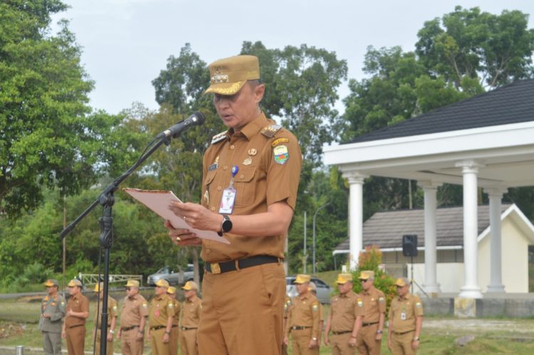 Pj Bupati Bachyuni Pimpin apel Disiplin (Dok foto:Komimfo Muaro Jambi)