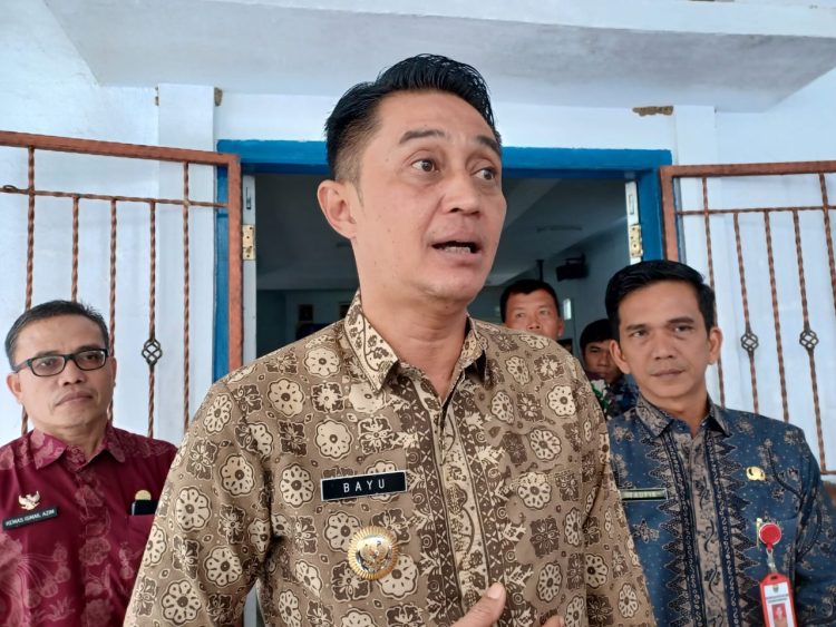 Pj Bupati Muaro Jambi Bachyuni saat di wawancarai (Dok Foto: Komimfo Muaro jambi)