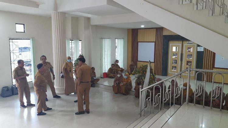 Tampak Para ASN digedung DPRD Kota Jambi (Dok foto:Chr Ramnews.id)