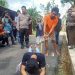 Tampak Pelaku melakukan peraga Rekonstruksi Pembunuhan (Dok Foto:Rfo ramnews.id)