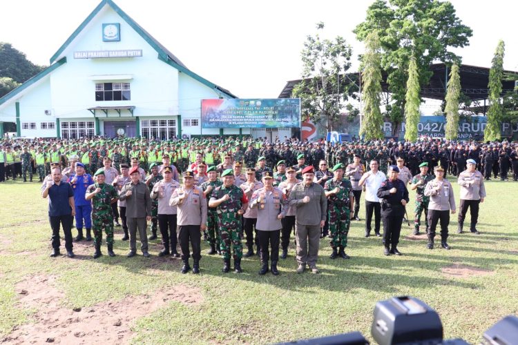 Tim Gabungan TNI Polri Foto bersama (Dok Foto Humas Div Polda Jambi)