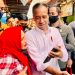 Presiden Joko Widodo Berfoto dengan Ibu-Ibu pasar (Dok Foto:Biro Pers Sekretariat Presiden)