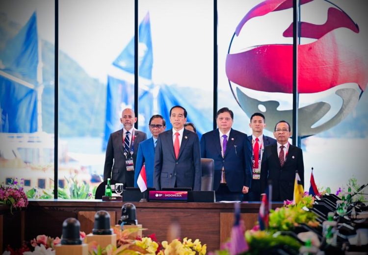 Presiden Jokowi beserta para Menteri Buka KTT Ke-42 ASEAN Tahun 2023 di Labuan Bajo. (Dok Foto: Laily Rachev - Biro Pers Sekretariat Presiden)