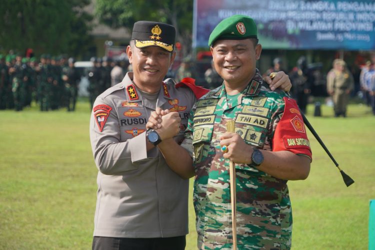 Kapolda jambi Bersma komandan Koram 042 Gapu (Dok Foto:Penrem gapu 042)