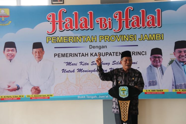 Wagub Jambi Abdullah Sani, beri sambutan dalam rangka halal bihalal bersama Pemkab Kerinci (Dok foto:Komimfo Jambi)