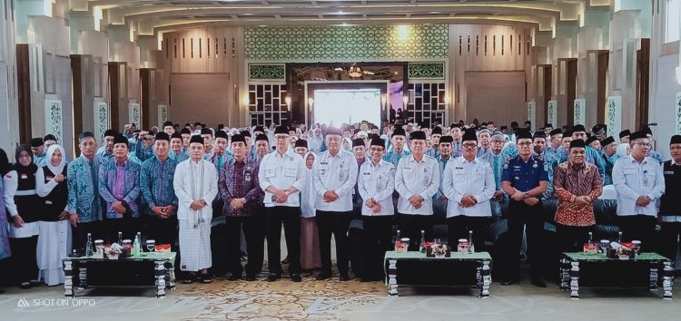 Walikota Jambi Foto bersama Calon Jamaah haji Kota Jambi (Dok Foto:Chr)