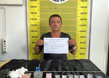 Tampak Pelaku Beserta barang bukti Narkotika (Dok Foto:Rfo)