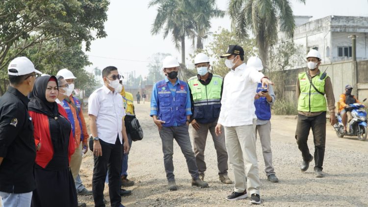 Ketua DPRD prov Jambi Edi Purwanto Tinjau Pembagunan Jalan Talang Duku (Dok Foto:*/Red)