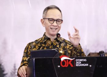 Ketua Dewan Komisioner OJK Mahendra Siregar Beri Sambutan (Dok Foto:Humas Ojk)