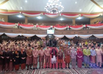 DPRD Muaro Jambi Bersama Gubernur Jambi serta kepala daera se Provinsi Jambi (Dok Foto:*)