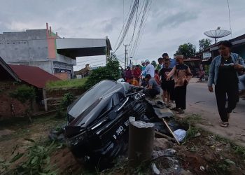 Tampak Mobil Innova Hancur lebur (Dok Foto:Rfo)