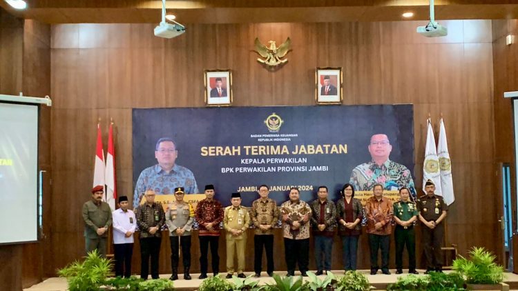 Ketua DPRD Provinsi Jambi Edi Purwanto Foto bersama Unsur Foekompimda Jambi (Dok Foto:Humas DPRD Jambi)