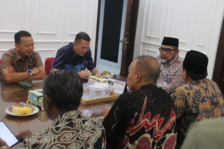 Pjs Gubernur Sufmdirman menerima Audiensi Cagar Budaya(Dok Foto:Kominfo Jambi)